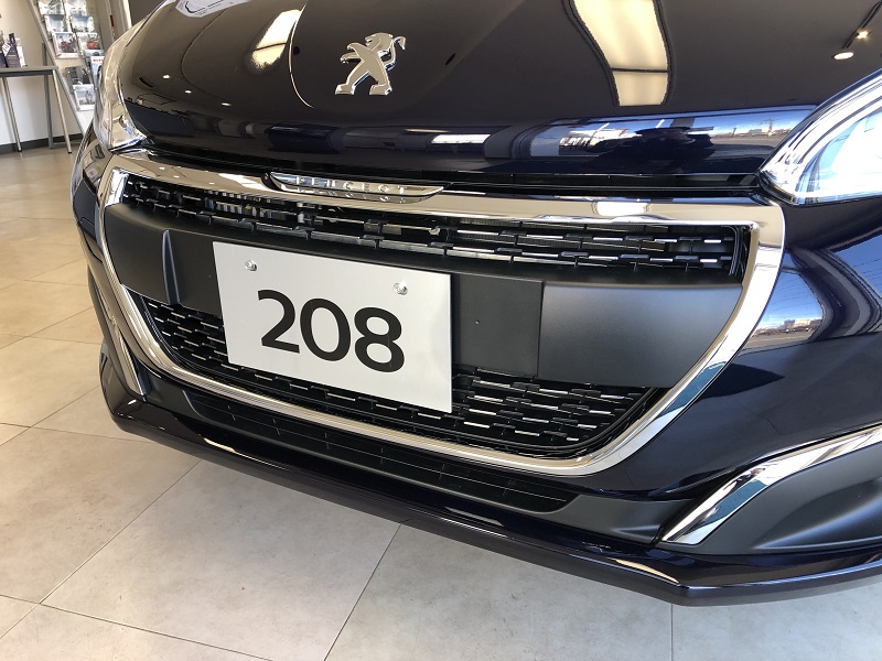 特別仕様車『208SIGNATUREデビュー』