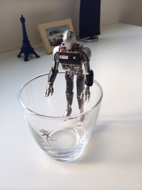 QUARTZ ROBOT クオーツロボ　プレゼント！！