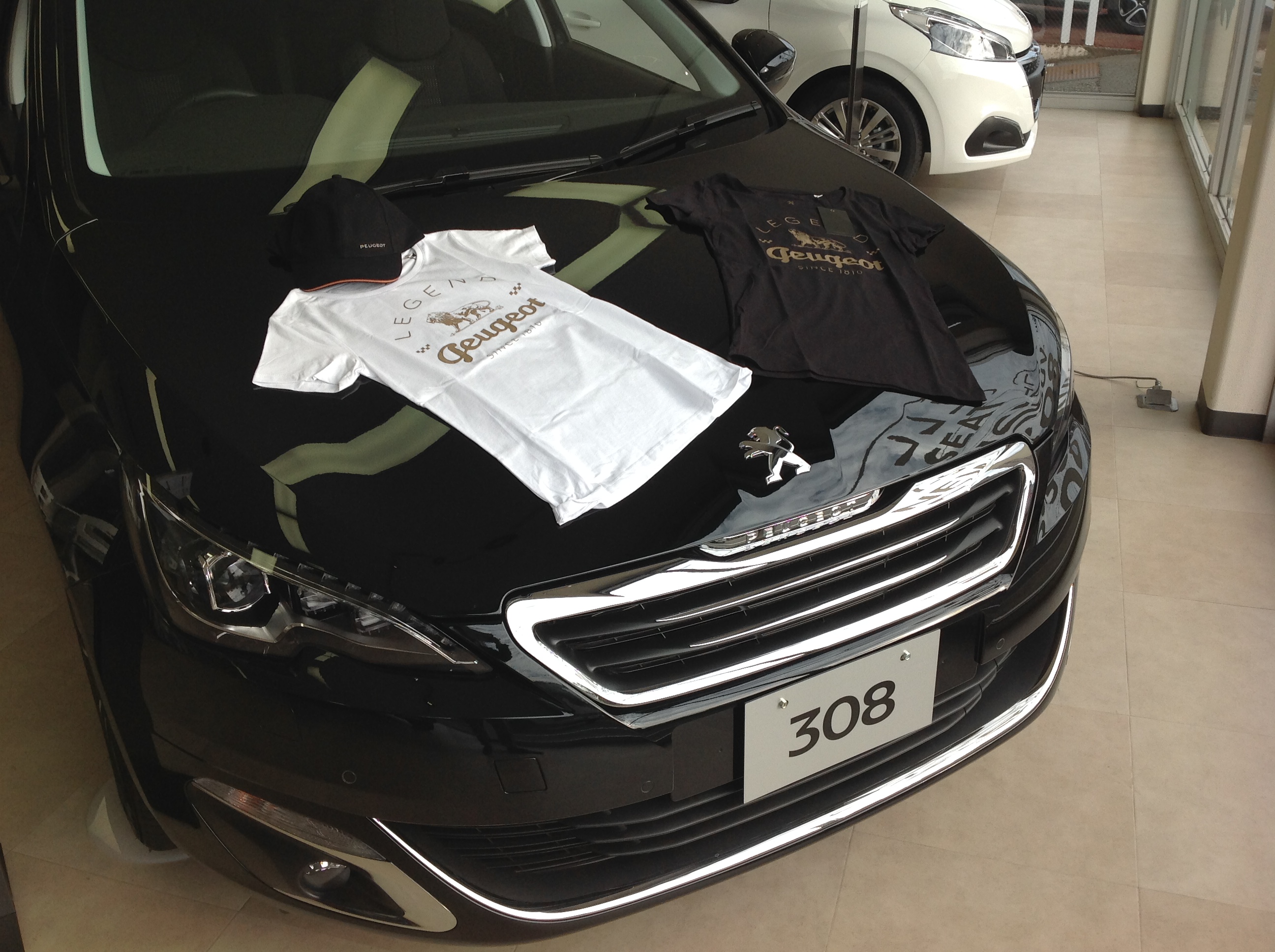 ついに販売！PEUGEOT ーLEGEND～伝説始まる…