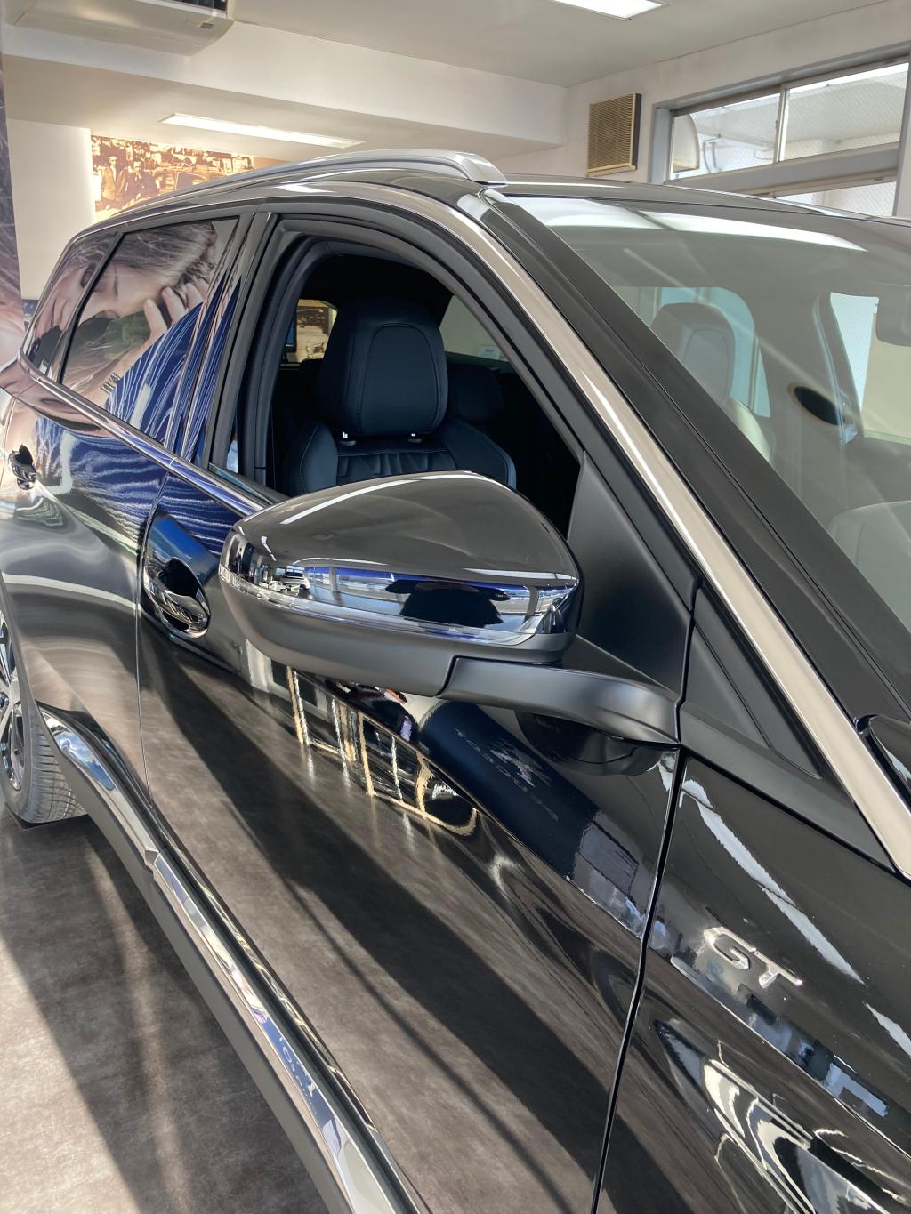 展示車両入れ替え