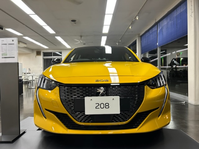 久々に208展示車入荷です。