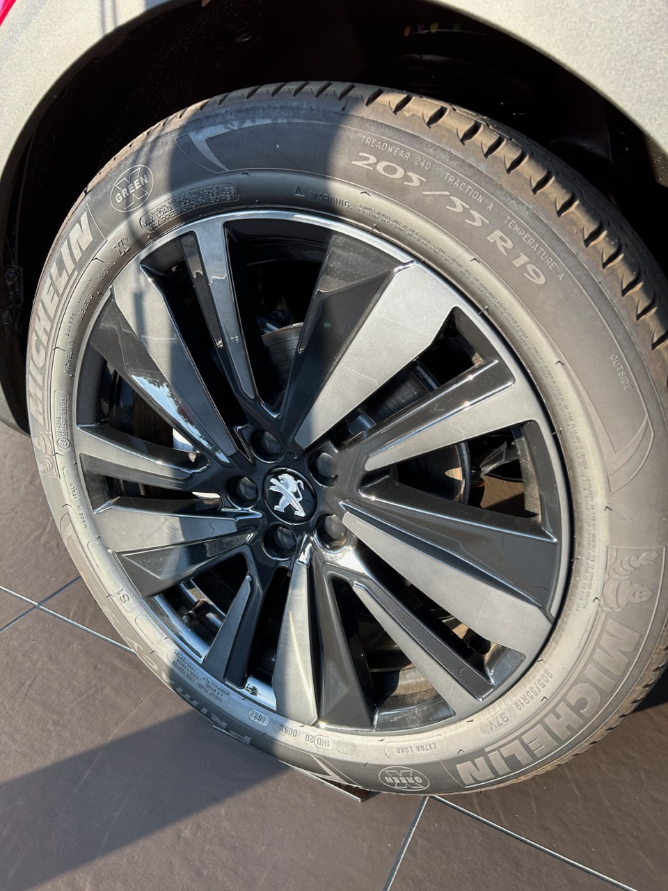 プジョーの7シーターSUV